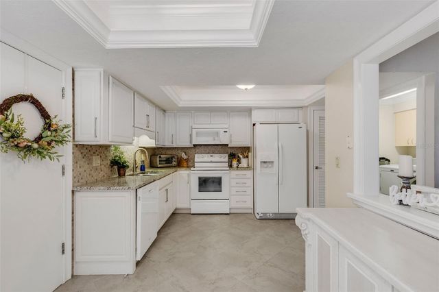 3902 WILSHIRE DRIVE 98, Sarasota, FL 34238