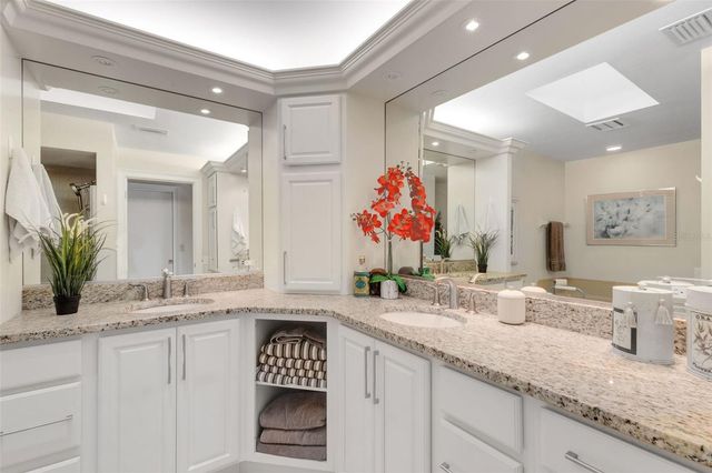 3902 WILSHIRE DRIVE 98, Sarasota, FL 34238