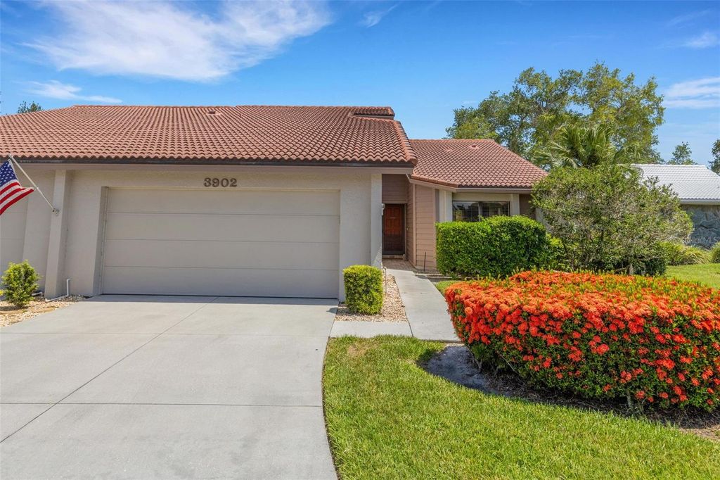 3902 WILSHIRE DRIVE 98, Sarasota, FL 34238