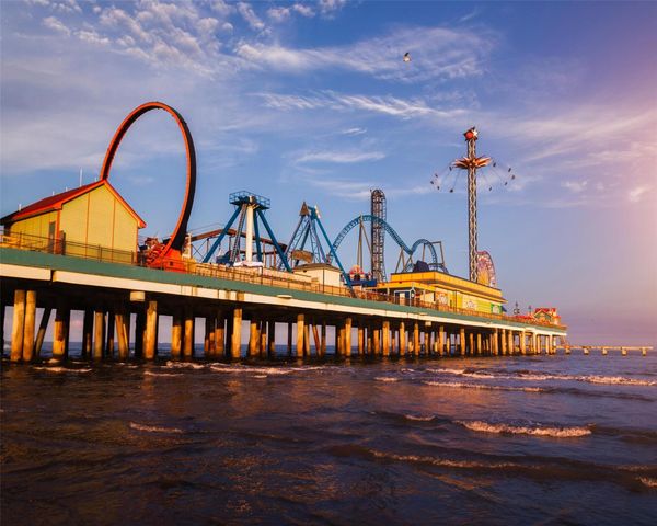 2820 Winnie Street, Galveston, TX 77550