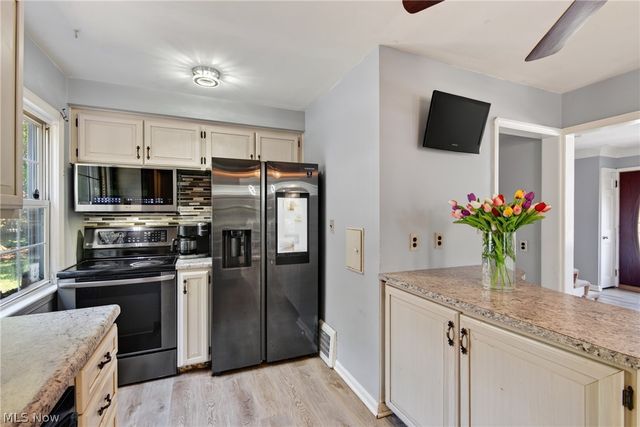 1960 Seneca Road, Euclid, OH 44117