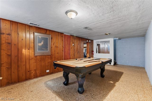 1960 Seneca Road, Euclid, OH 44117
