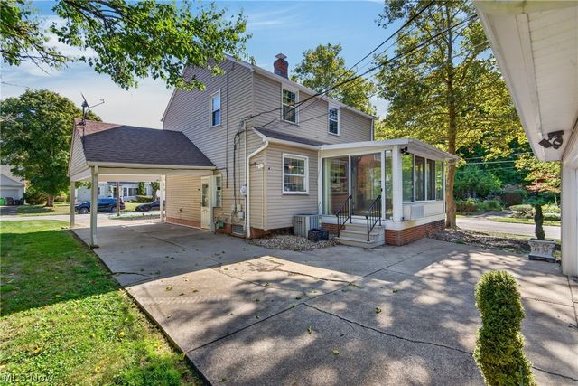 1960 Seneca Road, Euclid, OH 44117
