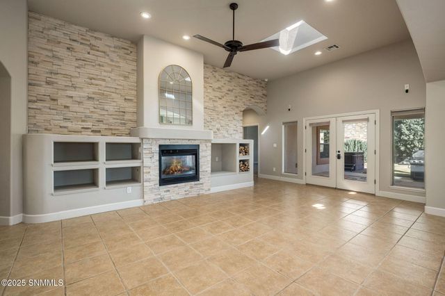 3827 Yellowstone Drive, Las Cruces, NM 88011