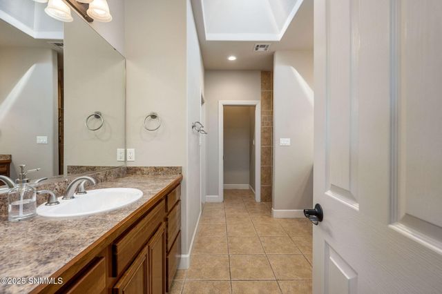 3827 Yellowstone Drive, Las Cruces, NM 88011