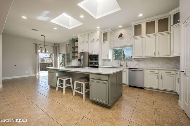 3827 Yellowstone Drive, Las Cruces, NM 88011