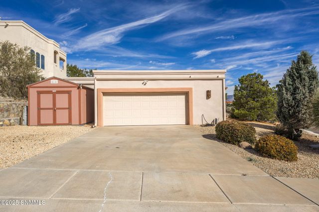 3827 Yellowstone Drive, Las Cruces, NM 88011