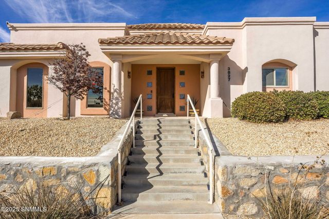 3827 Yellowstone Drive, Las Cruces, NM 88011