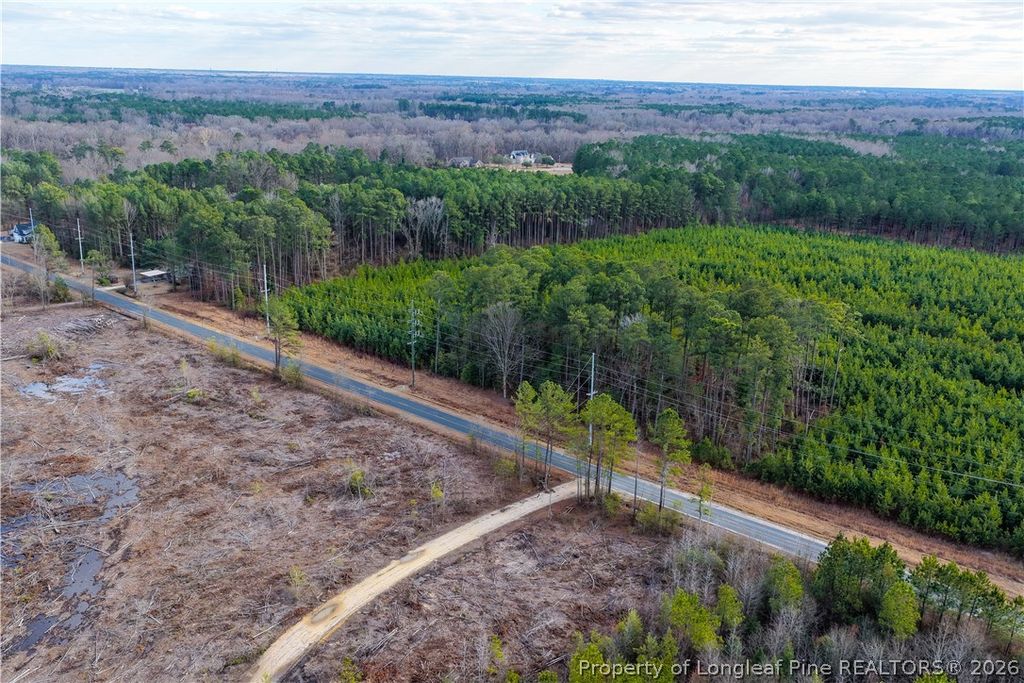 652 Melstone Drive, Fayetteville, NC 28311 — exterior