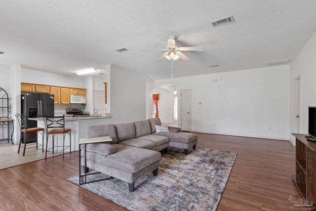 6018 Patch Ln, Pensacola, FL 32526