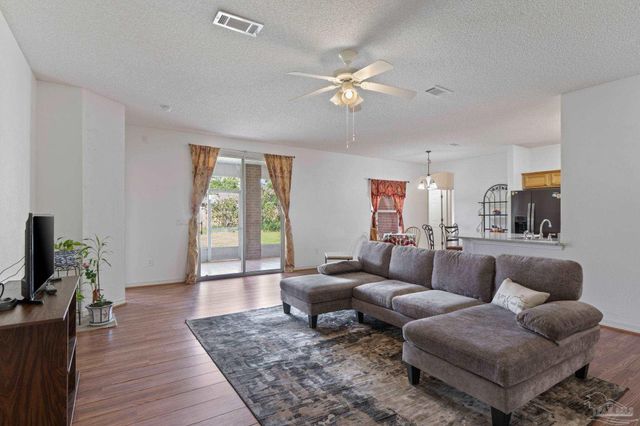 6018 Patch Ln, Pensacola, FL 32526
