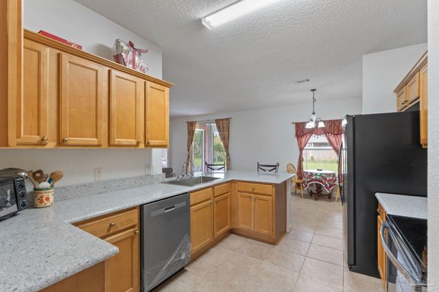 6018 Patch Ln, Pensacola, FL 32526