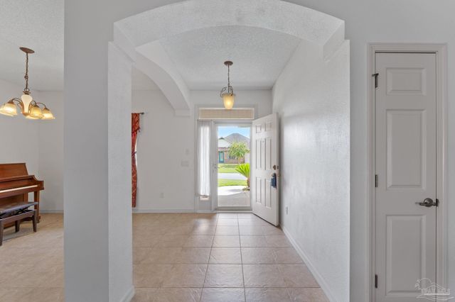 6018 Patch Ln, Pensacola, FL 32526