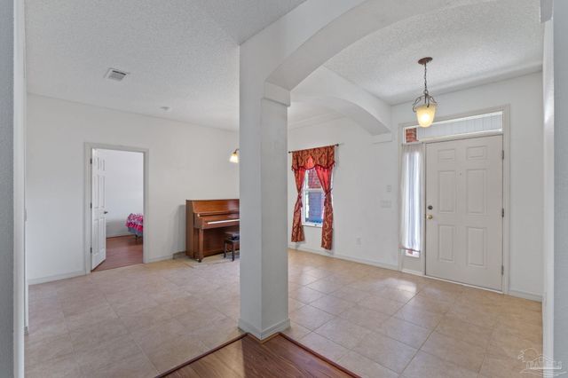 6018 Patch Ln, Pensacola, FL 32526