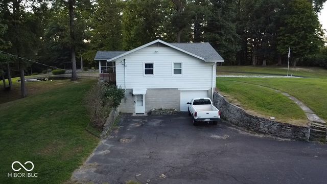 13715 N Delaware Road, Batesville, IN 47006