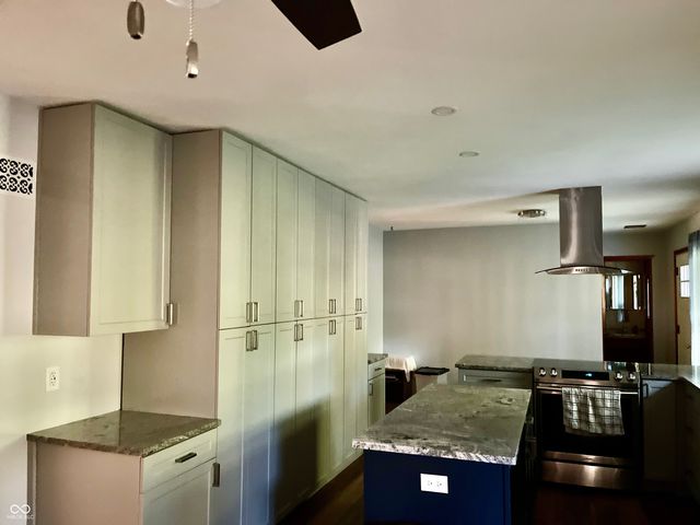 13715 N Delaware Road, Batesville, IN 47006