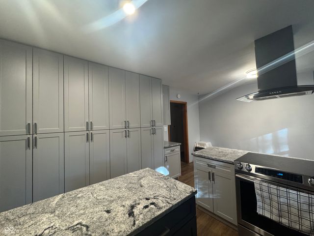 13715 N Delaware Road, Batesville, IN 47006