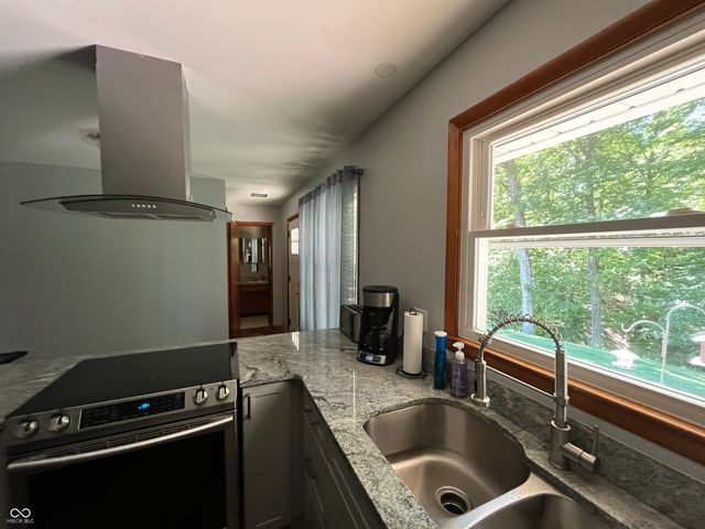 13715 N Delaware Road, Batesville, IN 47006