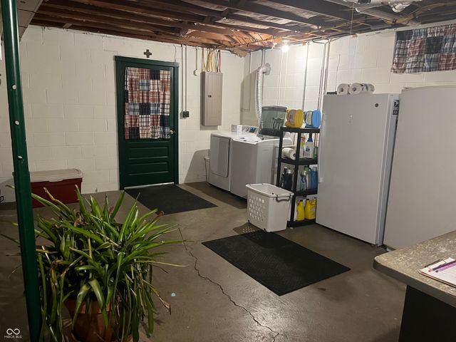 13715 N Delaware Road, Batesville, IN 47006