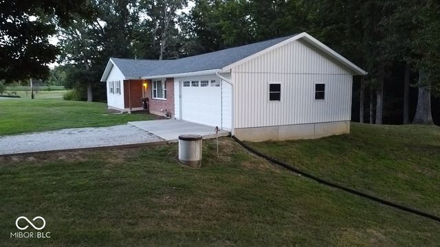13715 N Delaware Road, Batesville, IN 47006