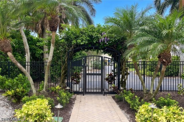 6361 Pelican Bay BLVD 503, Naples, FL 34108