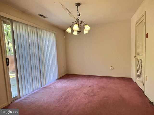 38 MAGNOLIA CT, Bordentown, NJ 08505