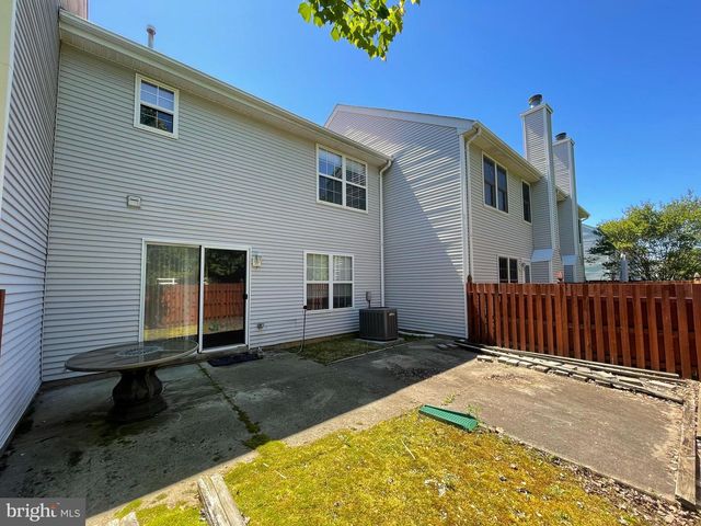 38 MAGNOLIA CT, Bordentown, NJ 08505