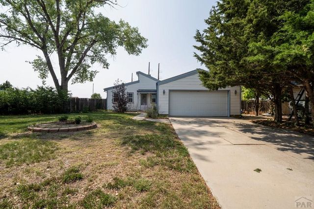 14 Crested Hill Ct., Pueblo, CO 81008