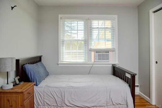228 State Route 32 S, New Paltz, NY 12561