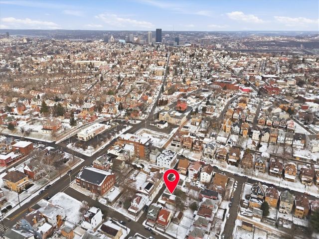 711 Louisa St, Mt Oliver, PA 15210