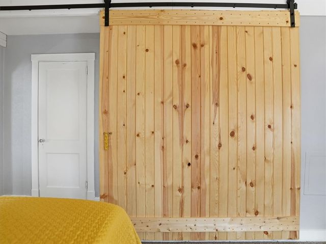 711 Louisa St, Mt Oliver, PA 15210