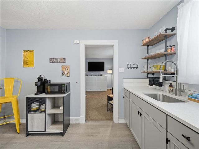 711 Louisa St, Mt Oliver, PA 15210