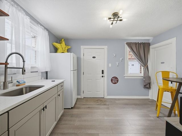 711 Louisa St, Mt Oliver, PA 15210