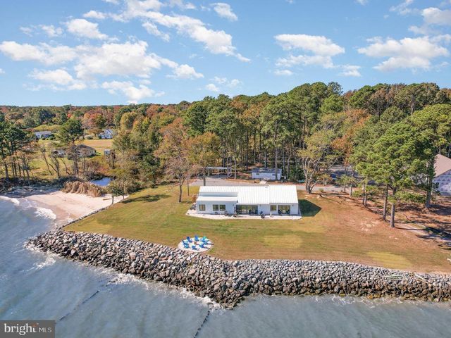 160 SHIPWATCH LN, Reedville, VA 22539