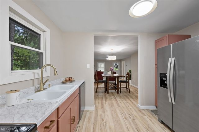 174 Killian Road, Akron, OH 44319