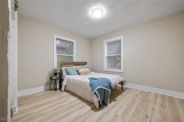 174 Killian Road, Akron, OH 44319