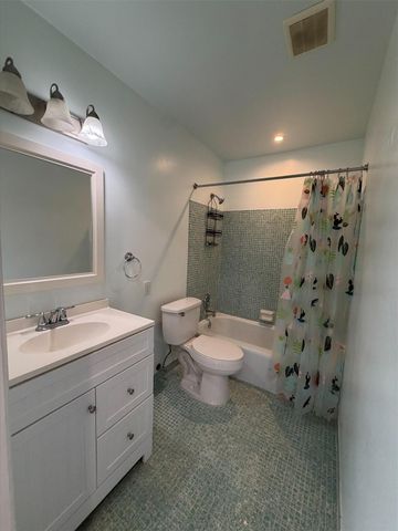 2017 S Seacrest Boulevard D, Boynton Beach, FL 33435