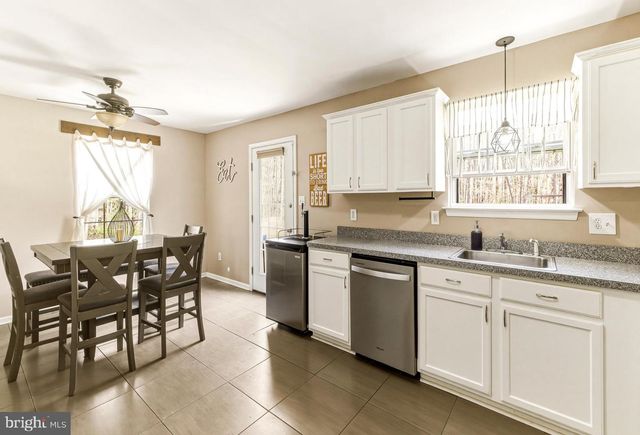 584 LANTERN WAY, Franklinville, NJ 08322