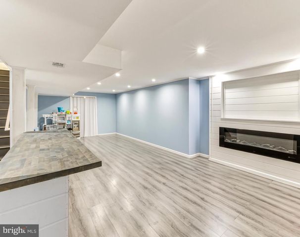 584 LANTERN WAY, Franklinville, NJ 08322