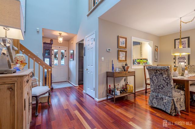 32 Springwood Court, South Brunswick, NJ 08540