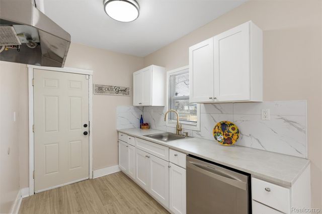 12617 Filbert Street, Detroit, MI 48205