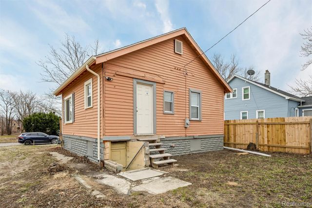 12617 Filbert Street, Detroit, MI 48205