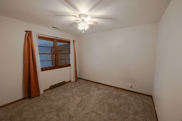 504 S Lincoln Avenue, Aurora, MO 65605