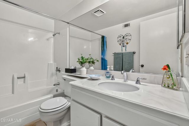 1113 Catlin Street B, Simi Valley, CA 93065