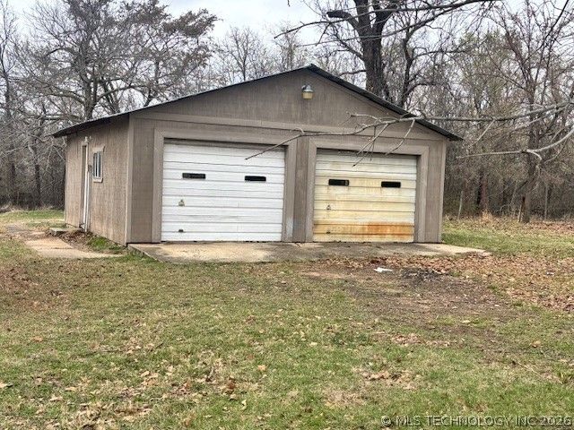 426867 E 1090 Road, Checotah, OK 74426