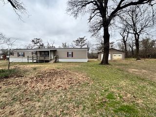 426867 E 1090 Road, Checotah, OK 74426