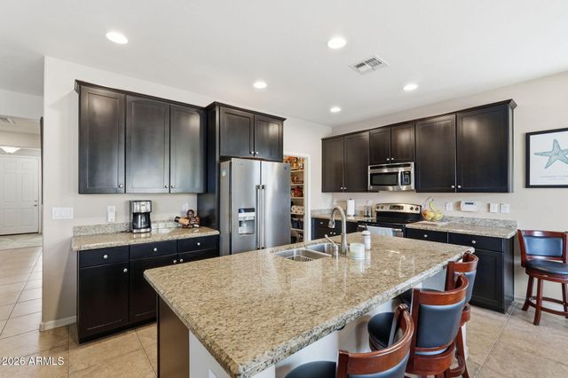 11325 E SANDOVAL Avenue E, Mesa, AZ 85212