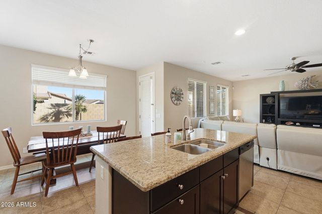 11325 E SANDOVAL Avenue E, Mesa, AZ 85212