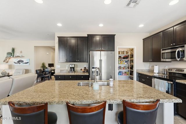 11325 E SANDOVAL Avenue E, Mesa, AZ 85212