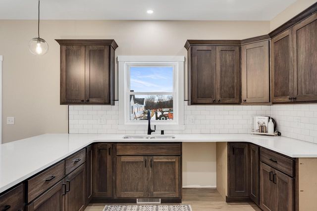 835 Crockett DRIVE, Holmen, WI 54636